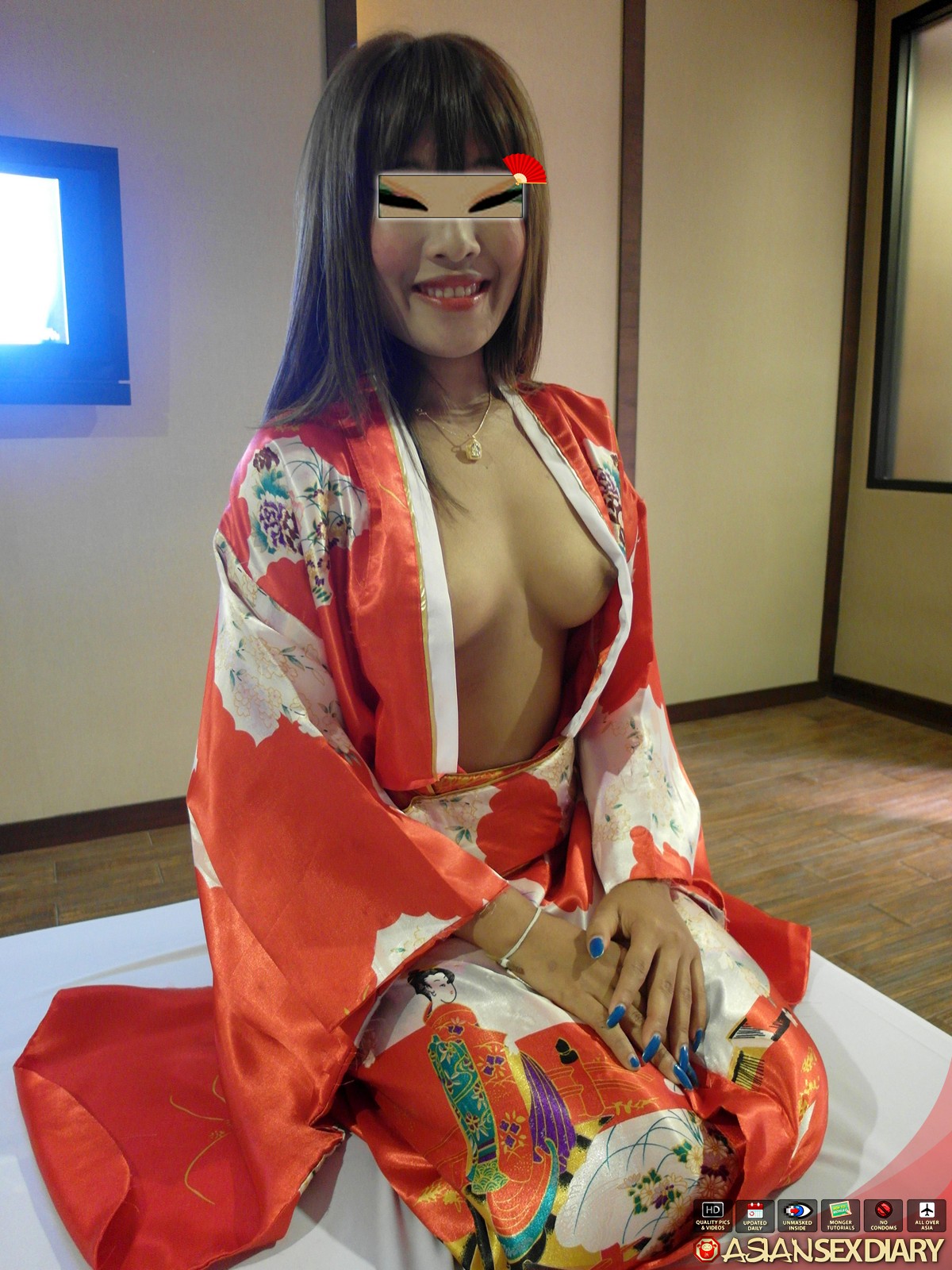 Asian Babe In a Red Kimono - AsianSex.Pics